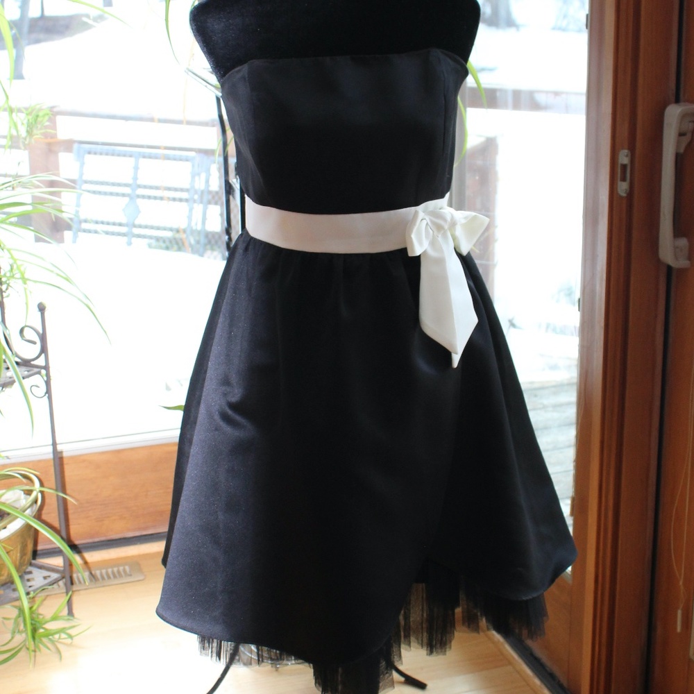 Studio Y Junior Sz XL strapless party dress